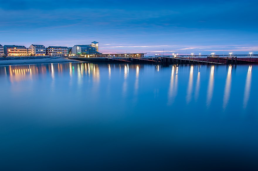 Fotoworkshop zur blauen Stunde im Hafen von Helgoland