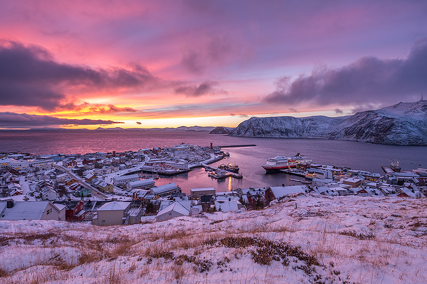 Polarlichtreise mit Fotokursen auf einer Hurtigruten Seereise nach Tromsoe